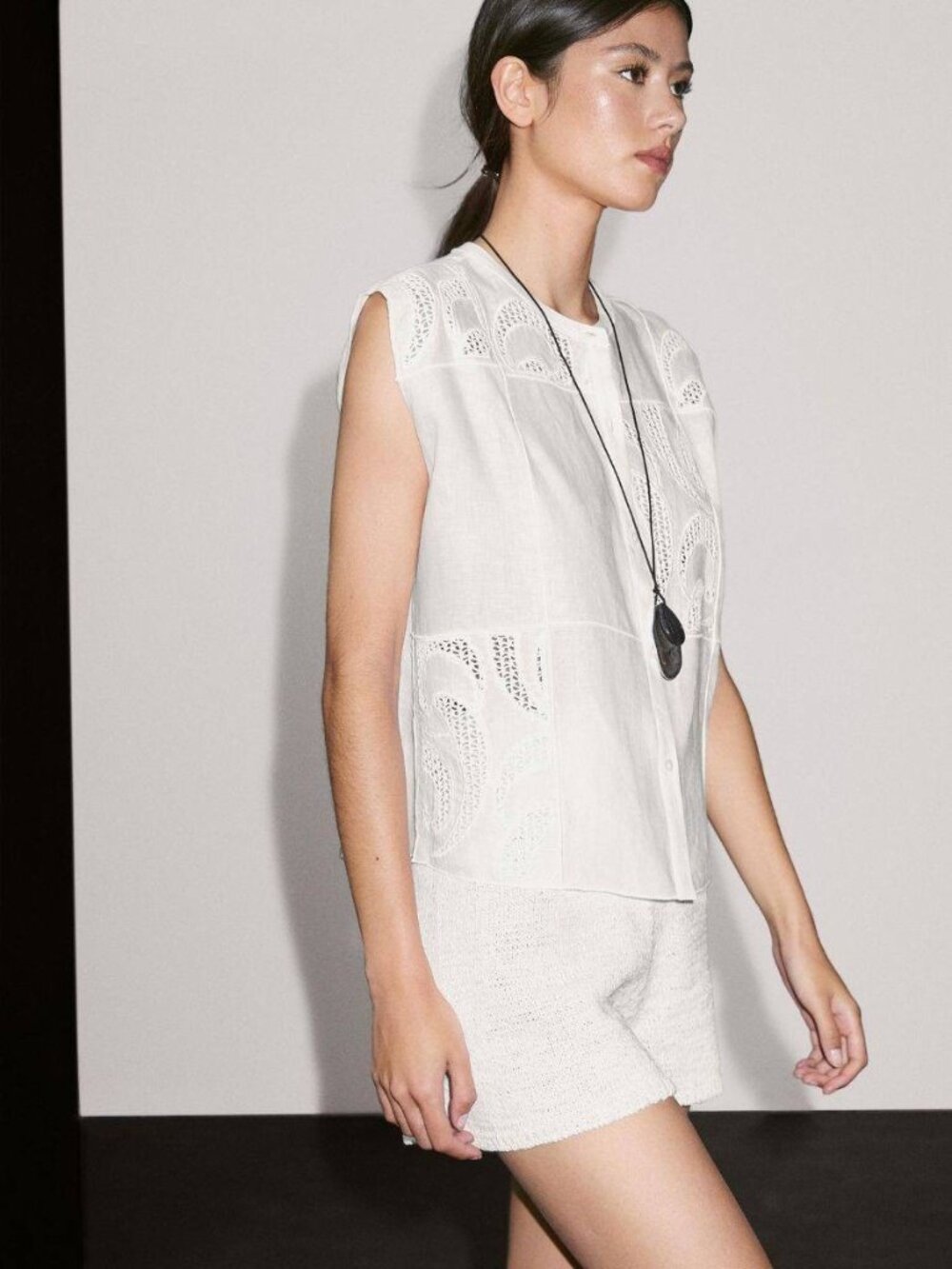 Massimo Dutti Blouse Top Womens Small White Embroidered 5143/743 NWT